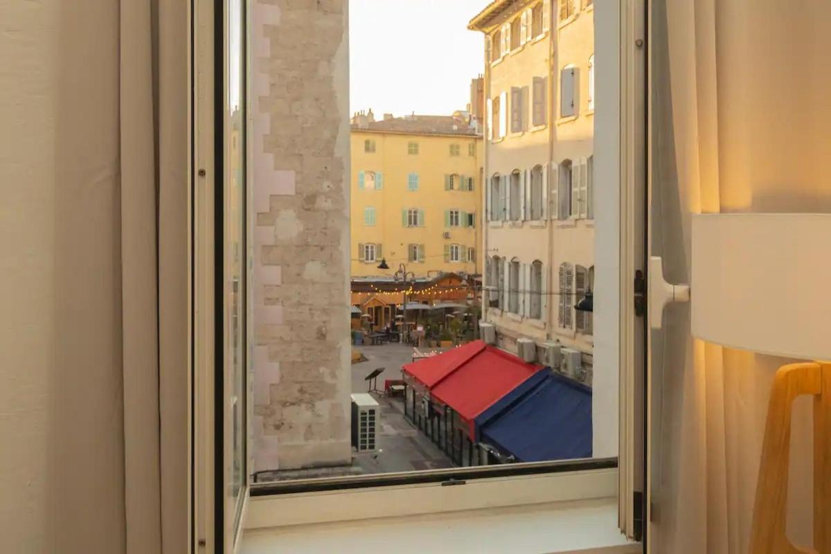 Design Suites Vieux Port Marseille Exterior photo